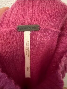 Free People Bright Pink Ribbed Cashmere Crew Sweater